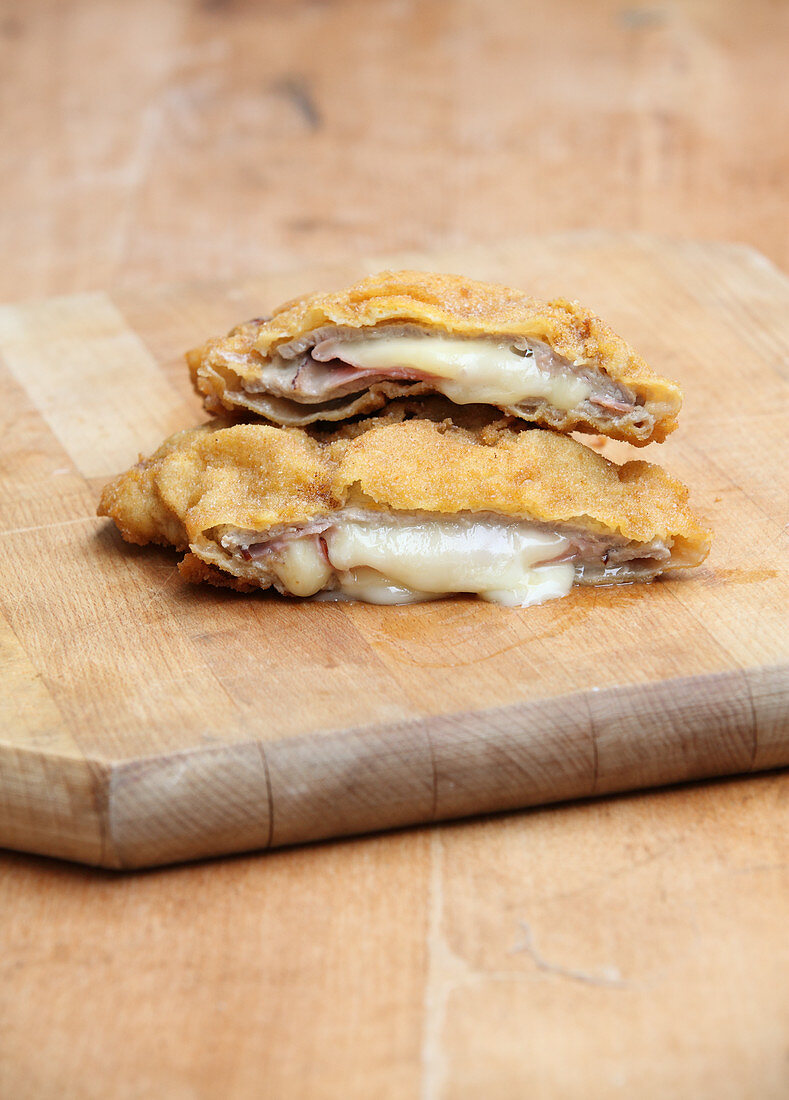 Cordon bleu vom Kalb mit Schinken und Käse