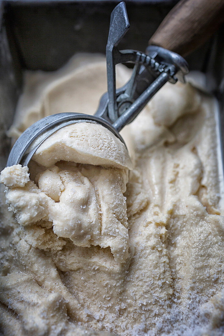 Ice cream with a vintage ice cream scoop