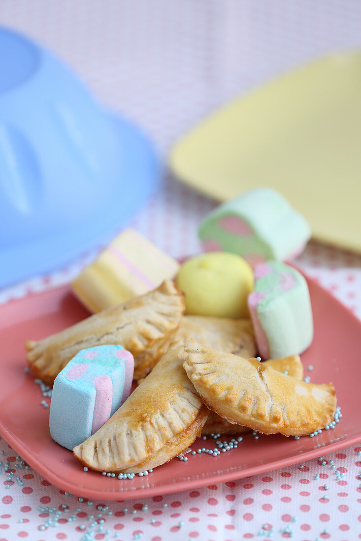 Kleine Pastelitos mit Quittengelee