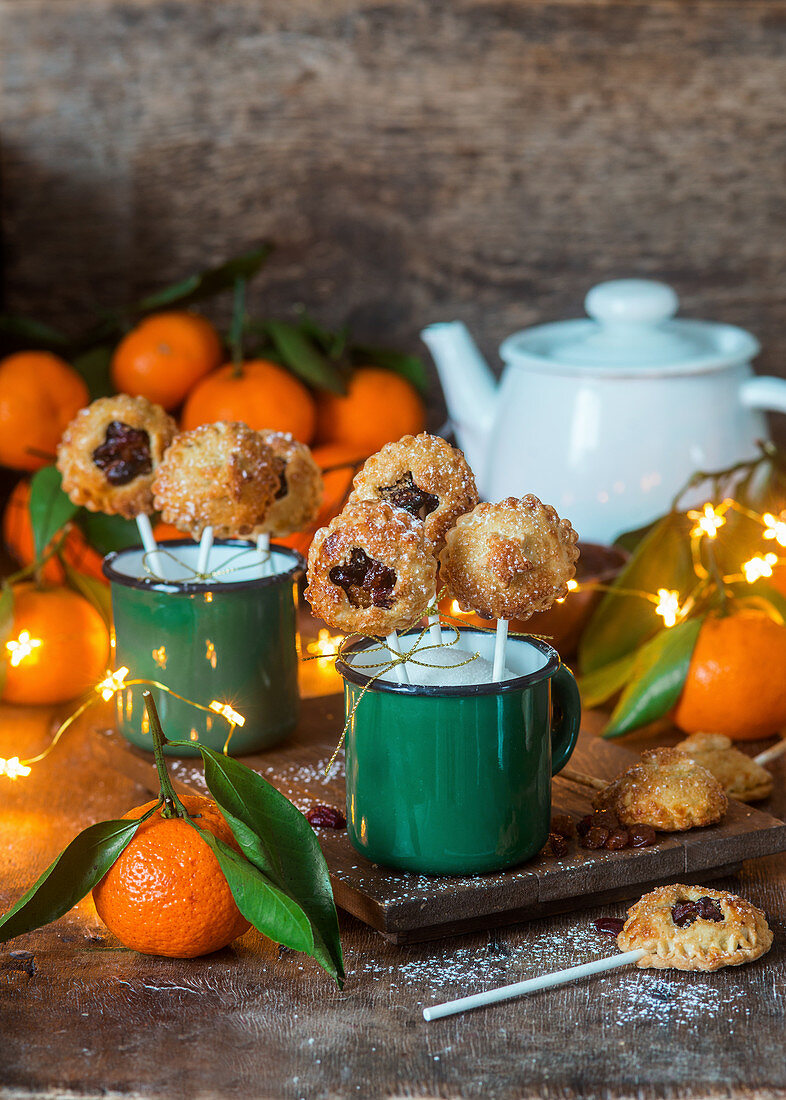 Christmas mince pie pops