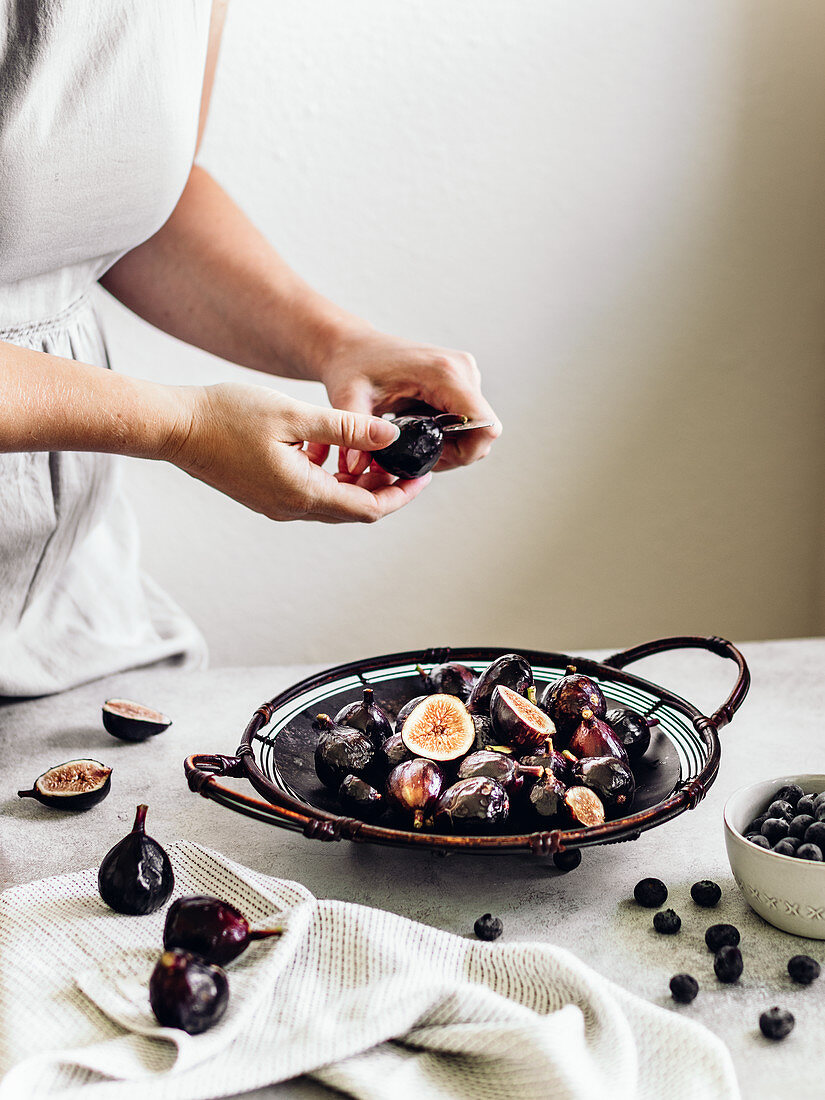 Figs on the plate