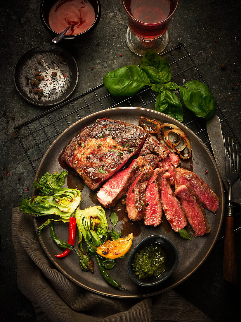 Beef steak, sliced, with bok choy and chilli