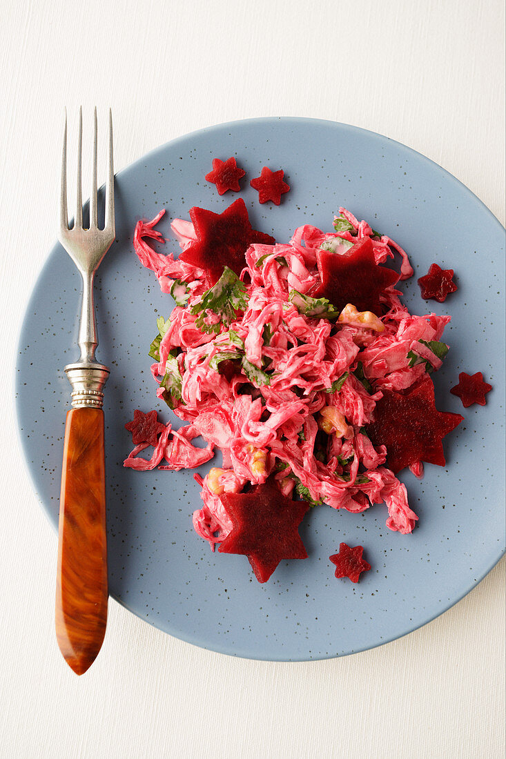 Sauerkraut mit Rote Bete und Walnüssen