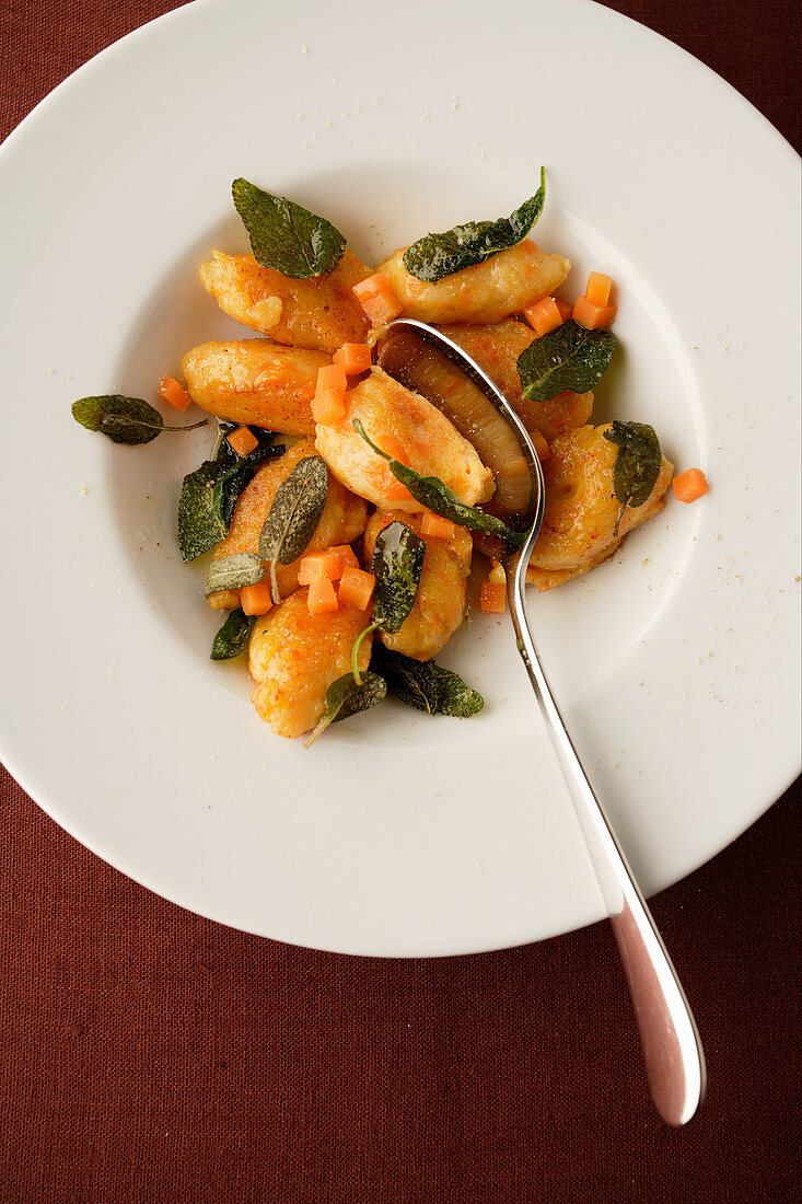 Gnocchis with pumpkin and sage