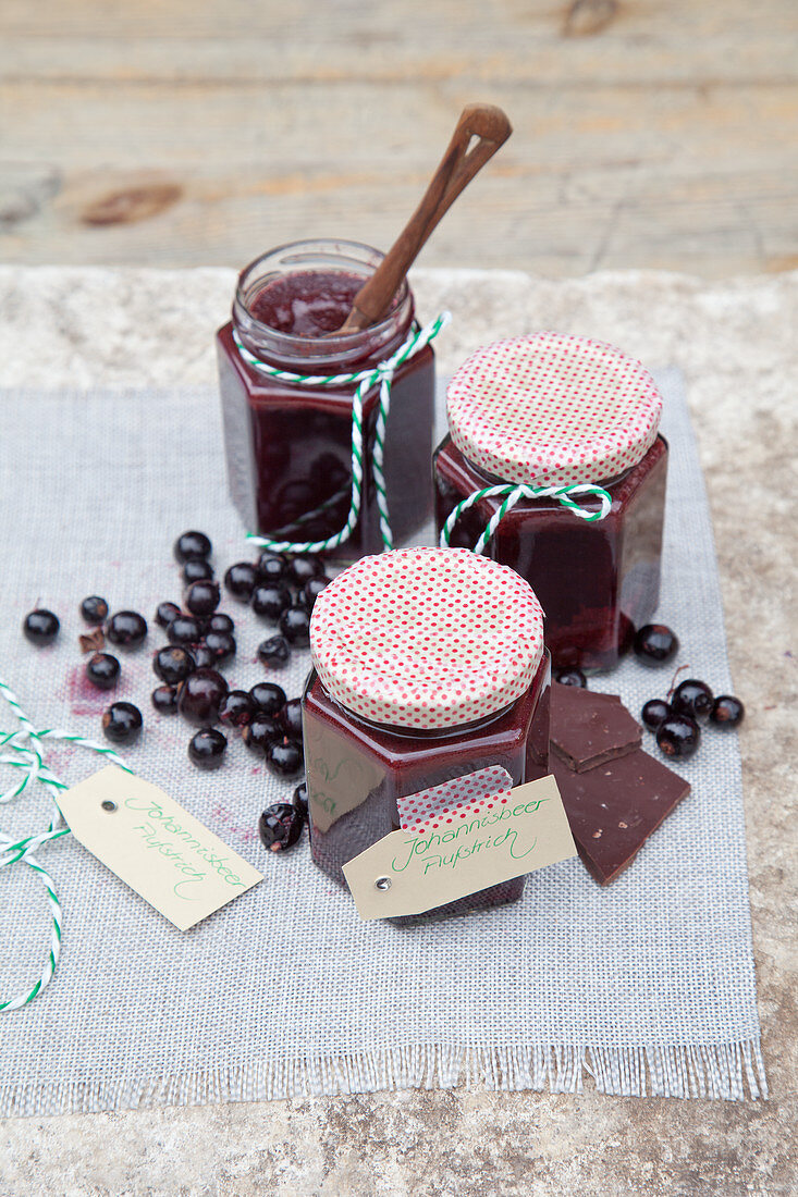 Schwarze Johannisbeermarmelade