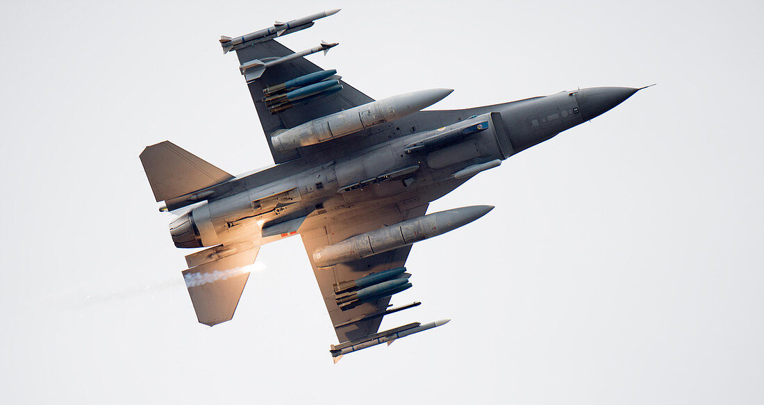 General Dynamics F-16 Fighting Falcon, 2016