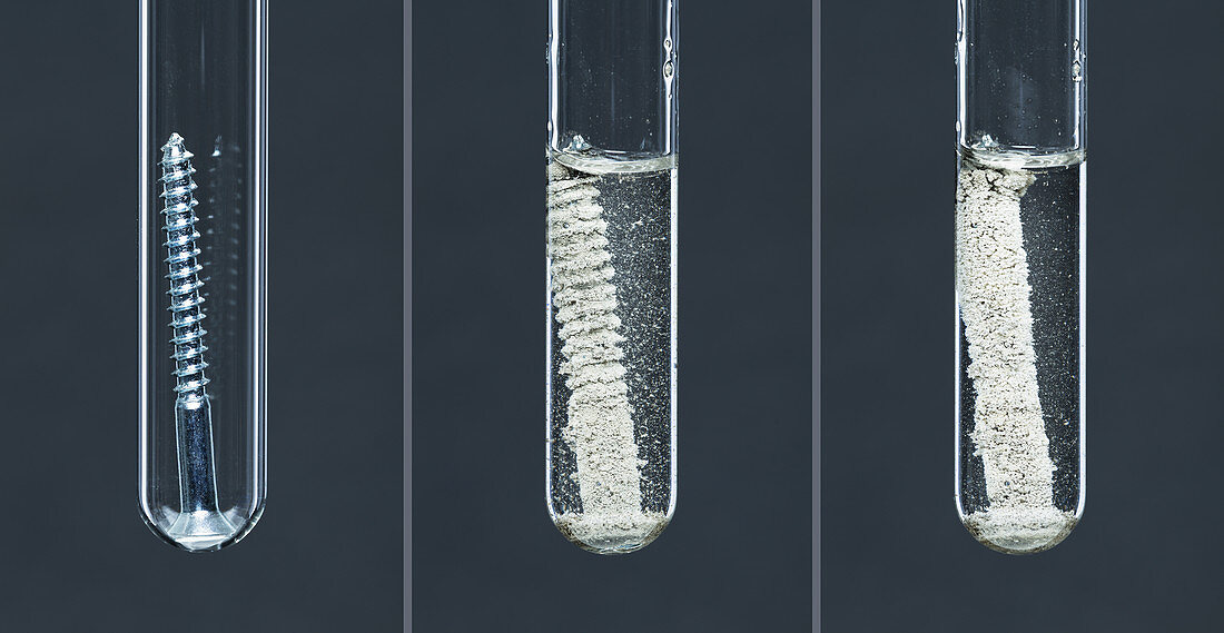 Zinc reacting with silver nitrate