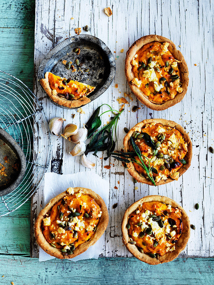 Roasted Garlicky Pumpkin and Sage Pies