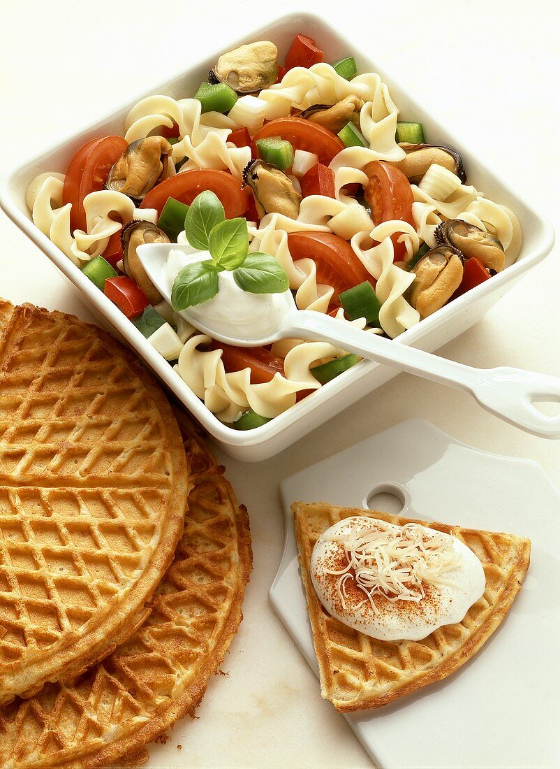 Pasta shell salad with vegetables & waffles with sour cream