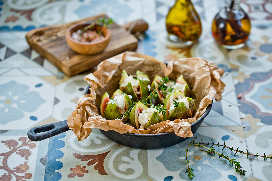 Fresh figs with feta cheese