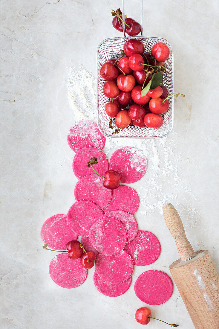 Preparing Tortellini with Cherries (Russian Vareniki)
