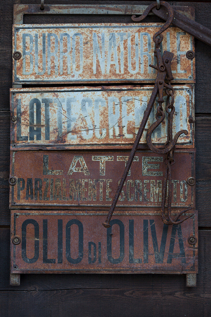 An olive sign in Italy