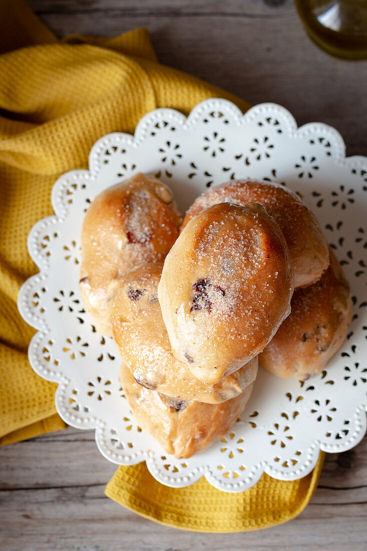 Small sweet breads with raisins and sugar