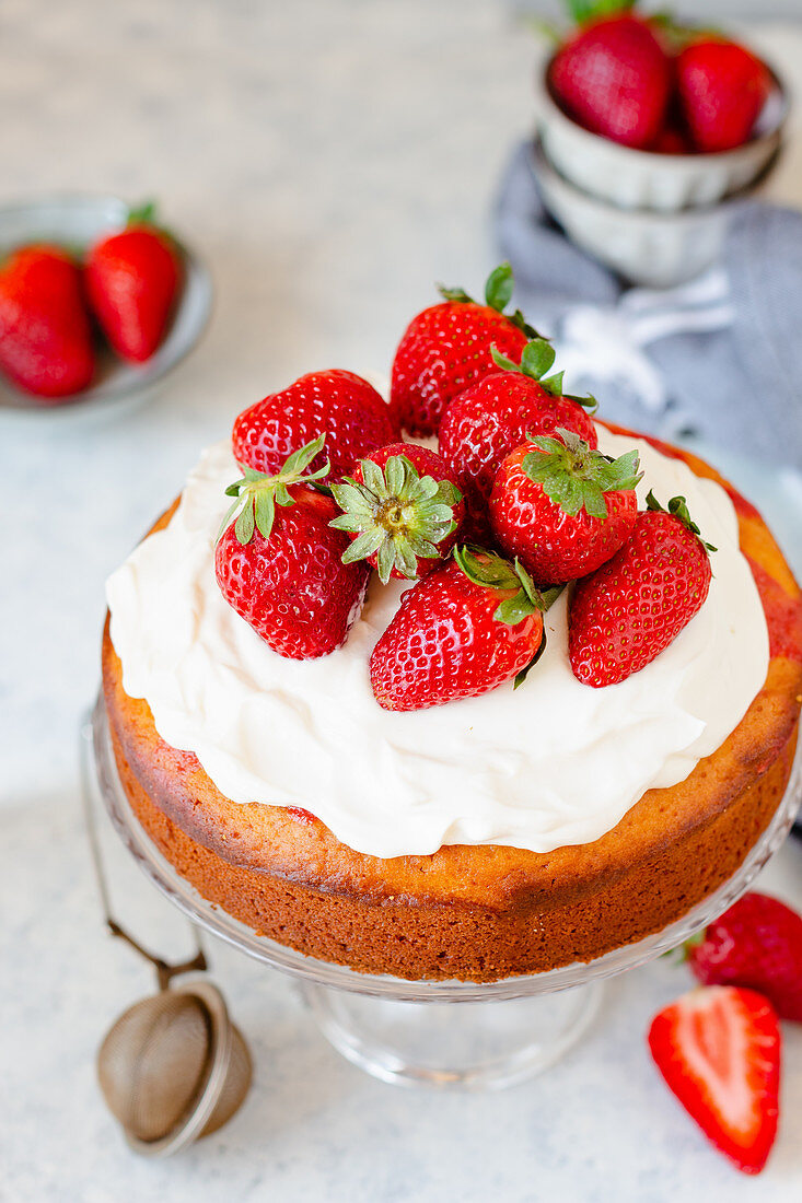 Strawberry and cream poke cake