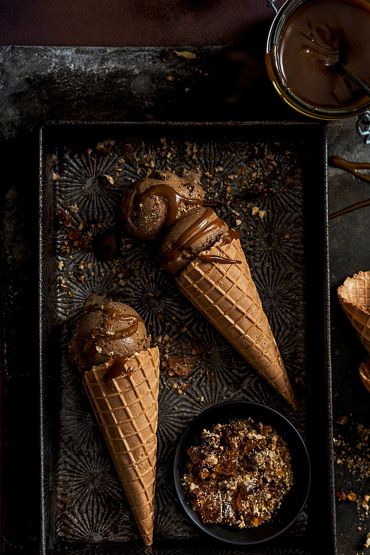 Coffee ice cream with toffee sauce and pecan nut praline