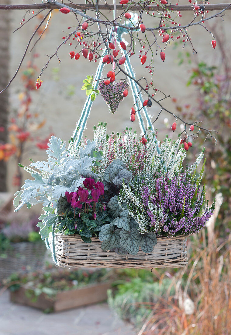 Easter decoration with a moss nest in an old baking tin