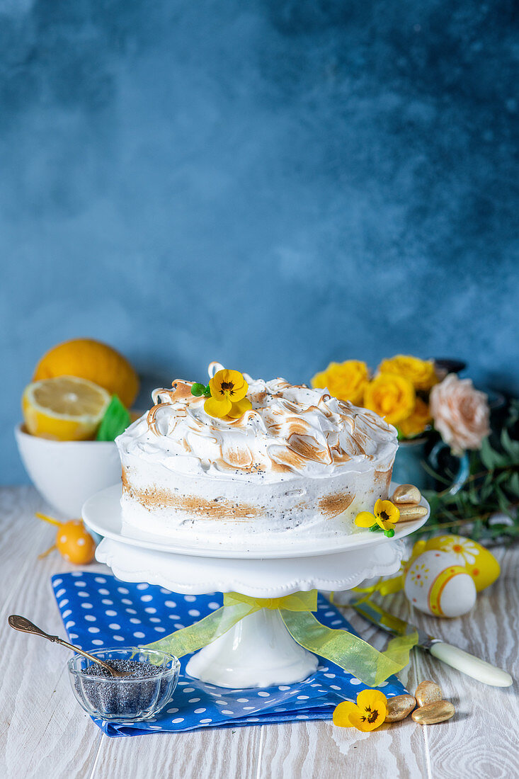 Meringue cake for Easter