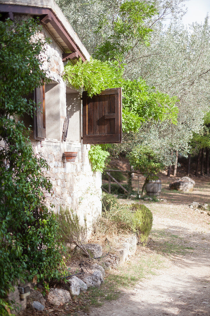 Rustic country house in Italy