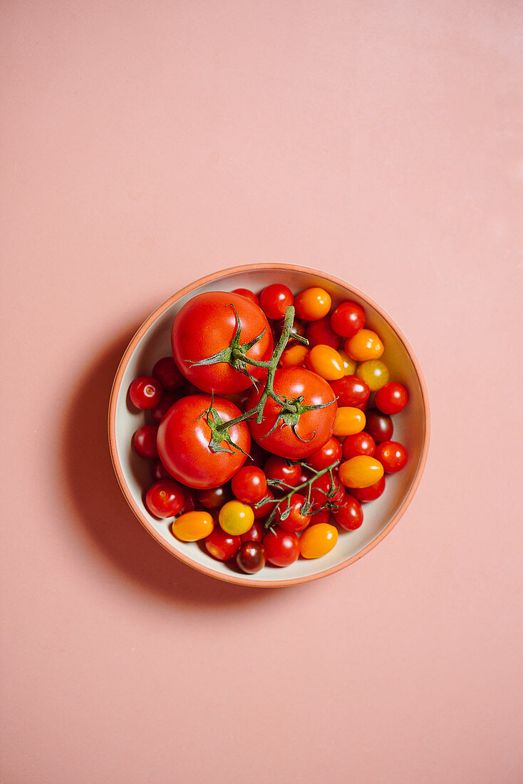 Various tomatoes in a bowl