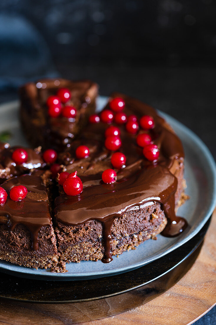 Chocolate cheesecake with red currants