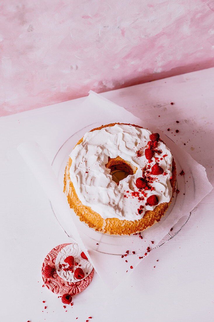 Chiffon Cake mit Himbeeren