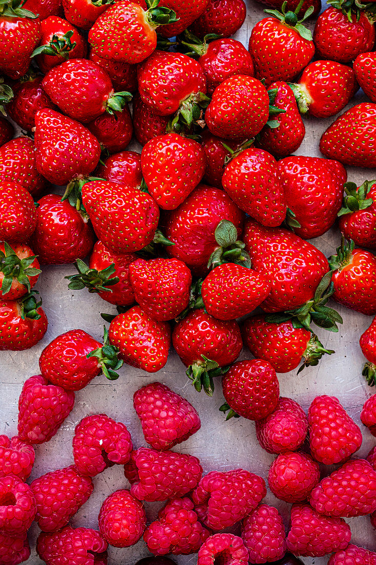 Fresh strawberries and raspberries