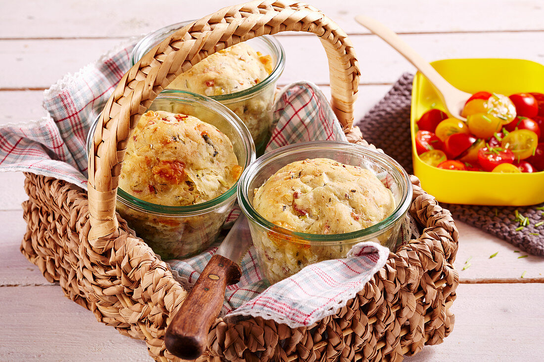 Baked yeast bread with zucchini, cheese and ham in glasses