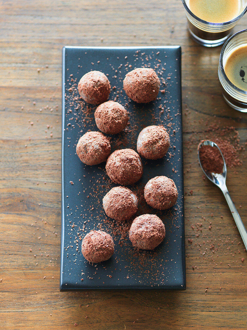 Chestnut-chocolate truffles