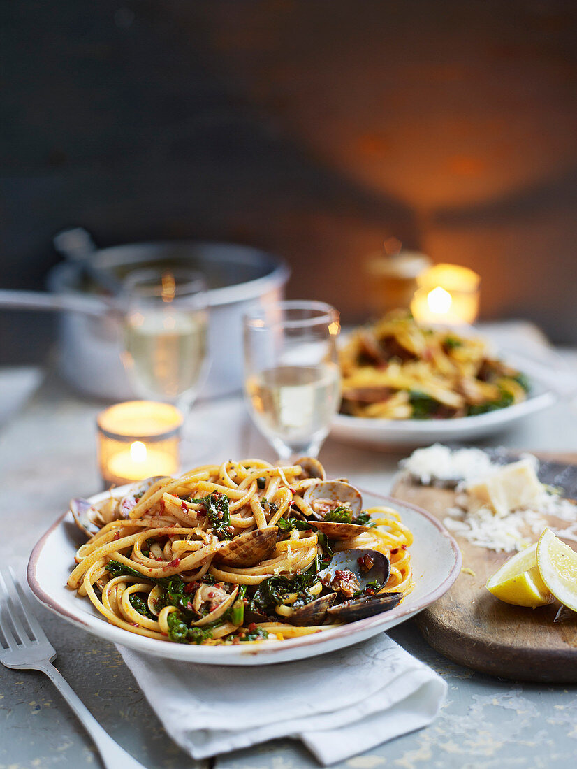 Spicy clam and kale linguine