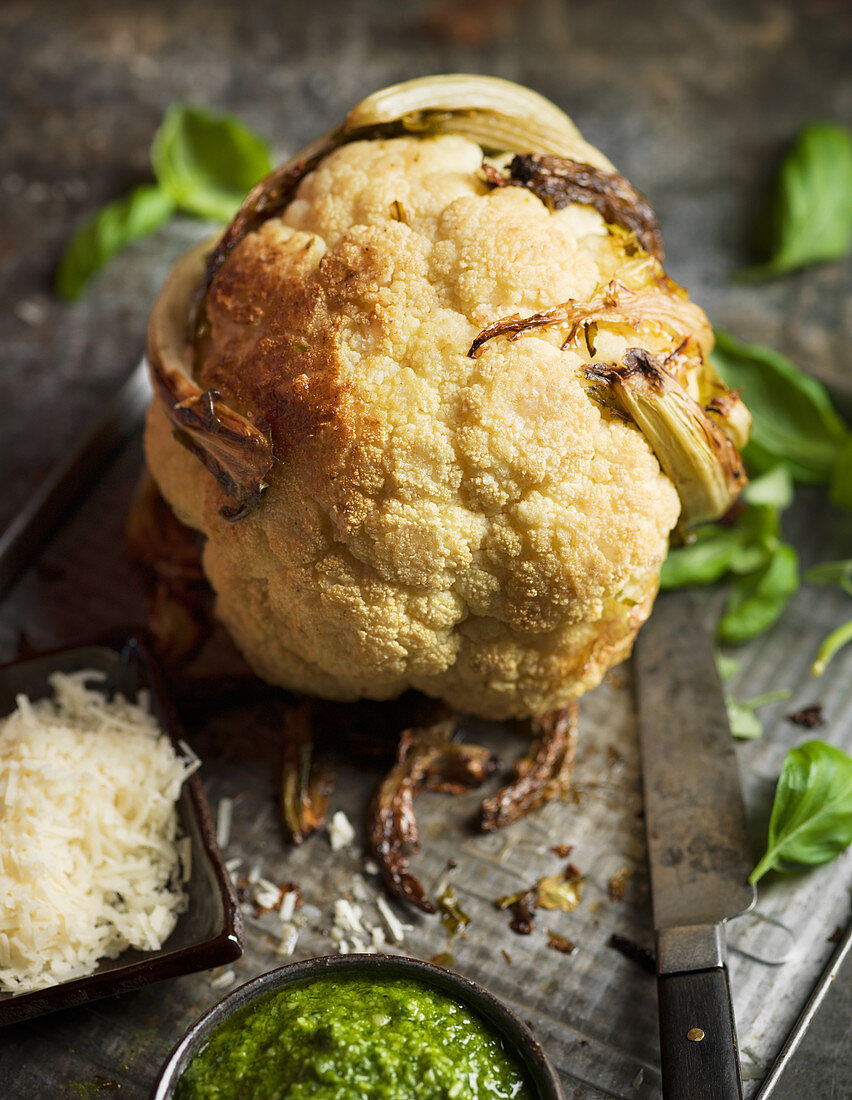 Gebackener Blumenkohl mit Pesto