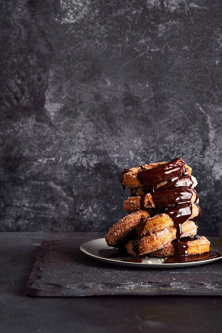 Churros mit Schokoladensoße