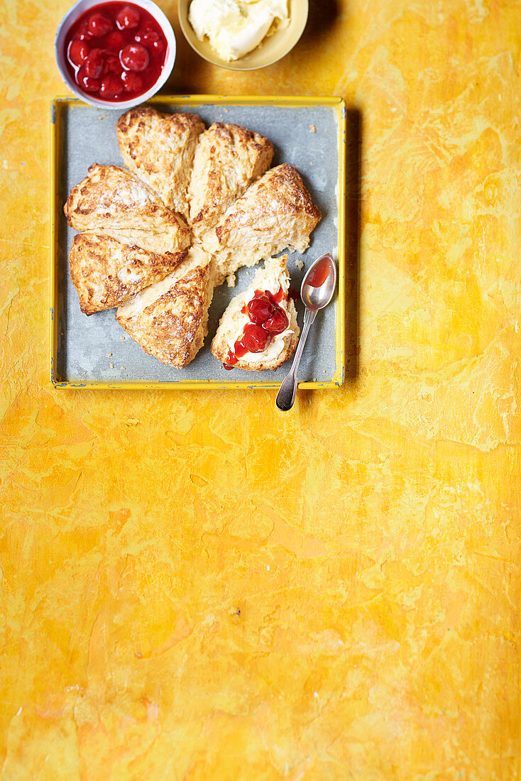 Tear and share buttermilk scones