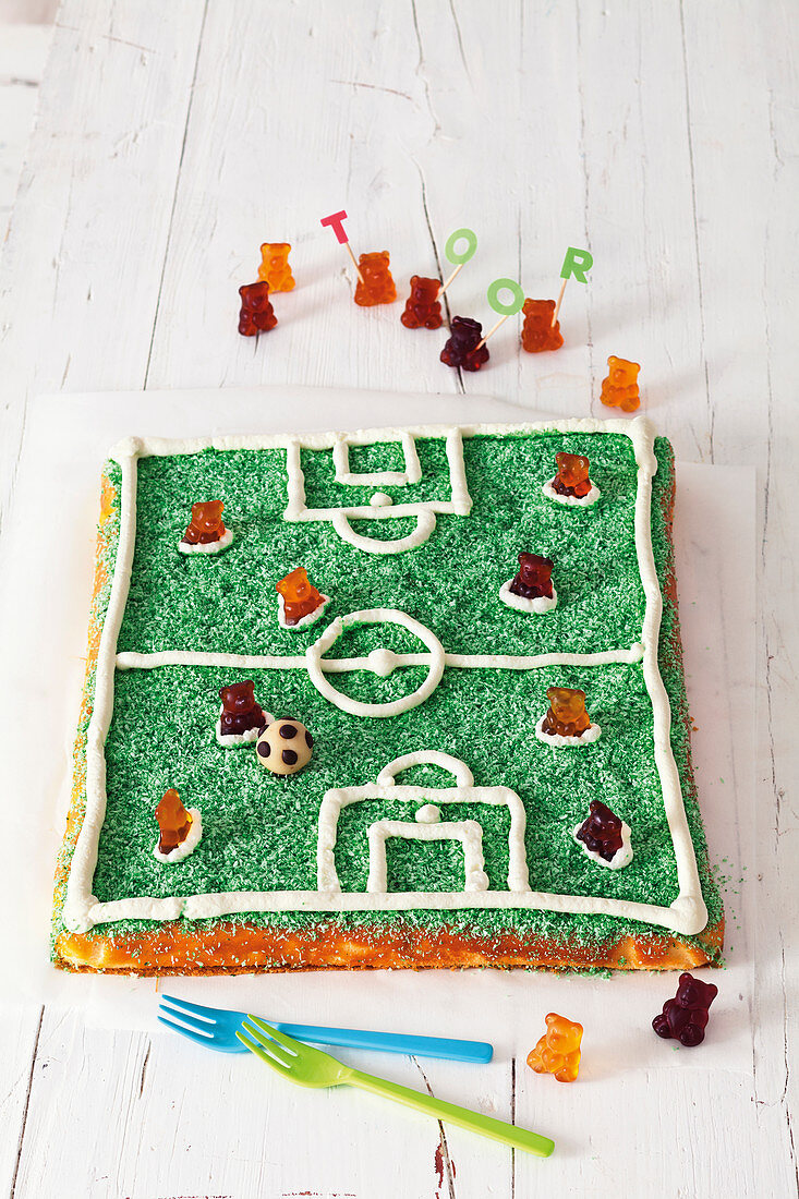 A football pitch cake