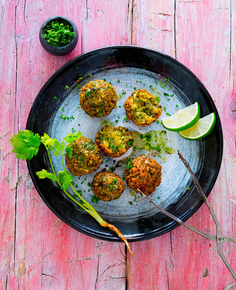 Falafel mit Koriandergrün