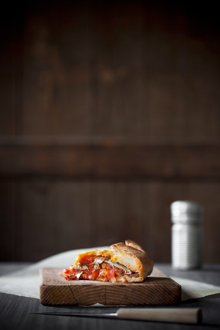 Empanadas de sardinas (Brot mit Sardinen-Paprika-Füllung, Spanien)