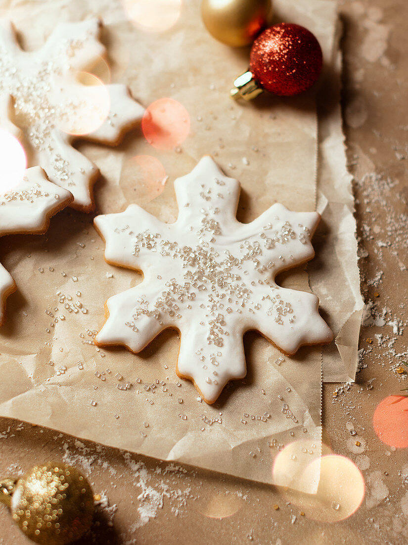 Snowflake cookies with white chocolate icing