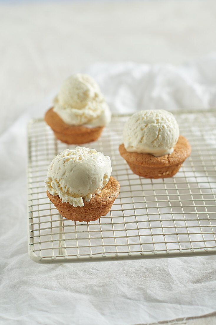 Mini almond muffins with vanilla ice cream