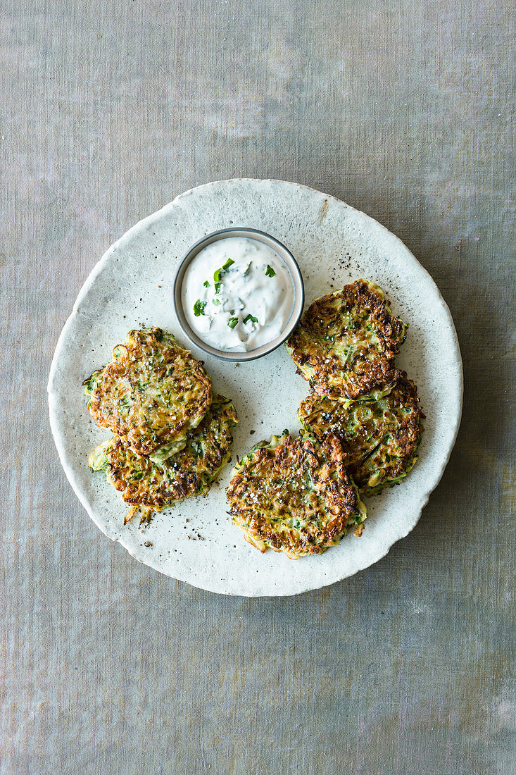 Courgette fritters with sour cream