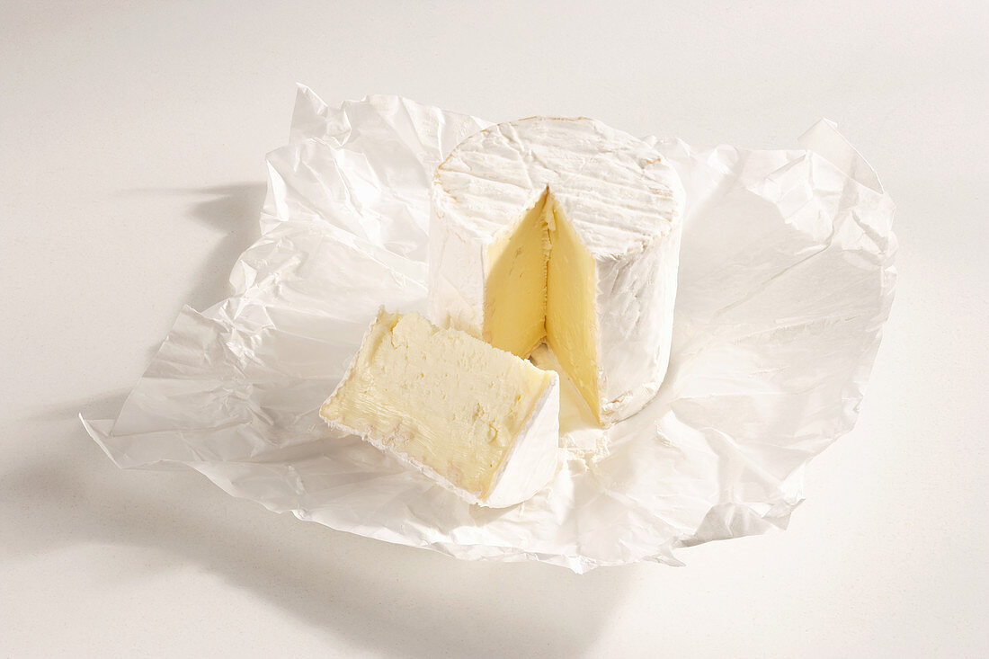 French soft cheese made from pasteurized cow's milk