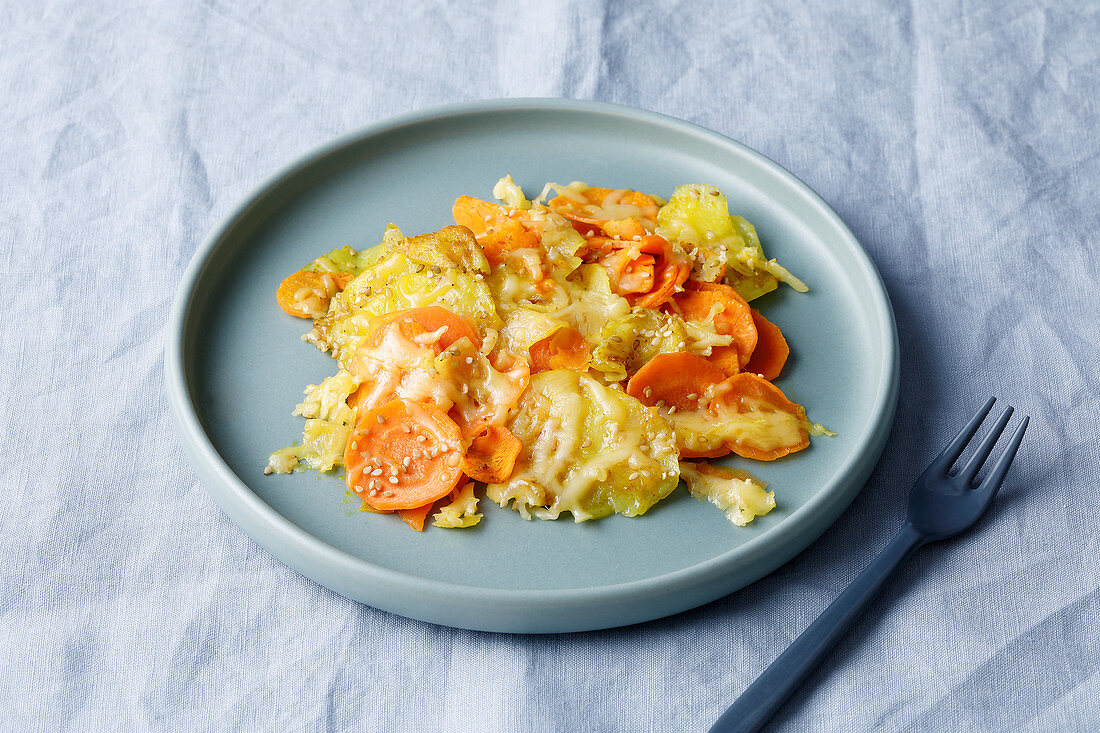 Bavarian fried potatoes with carrots