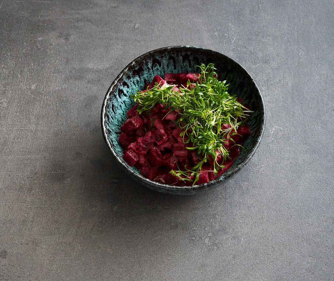 Rote-Bete-Salat mit Kresse