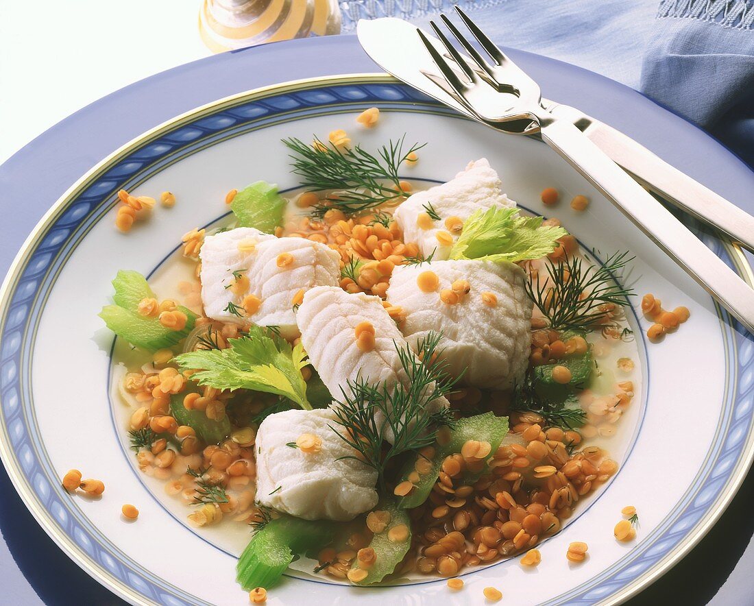 Cod and lentil salad with celery and vinaigrette