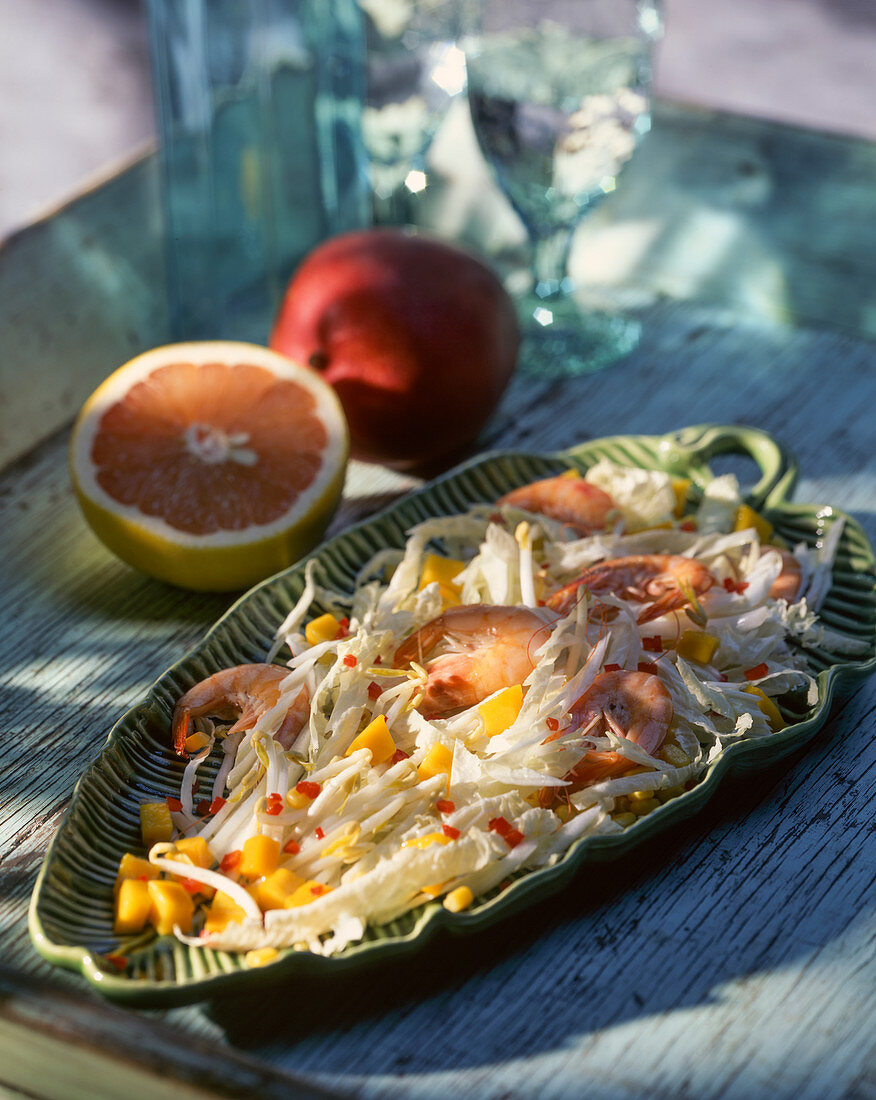 Seafood salad with mango and grapefruit