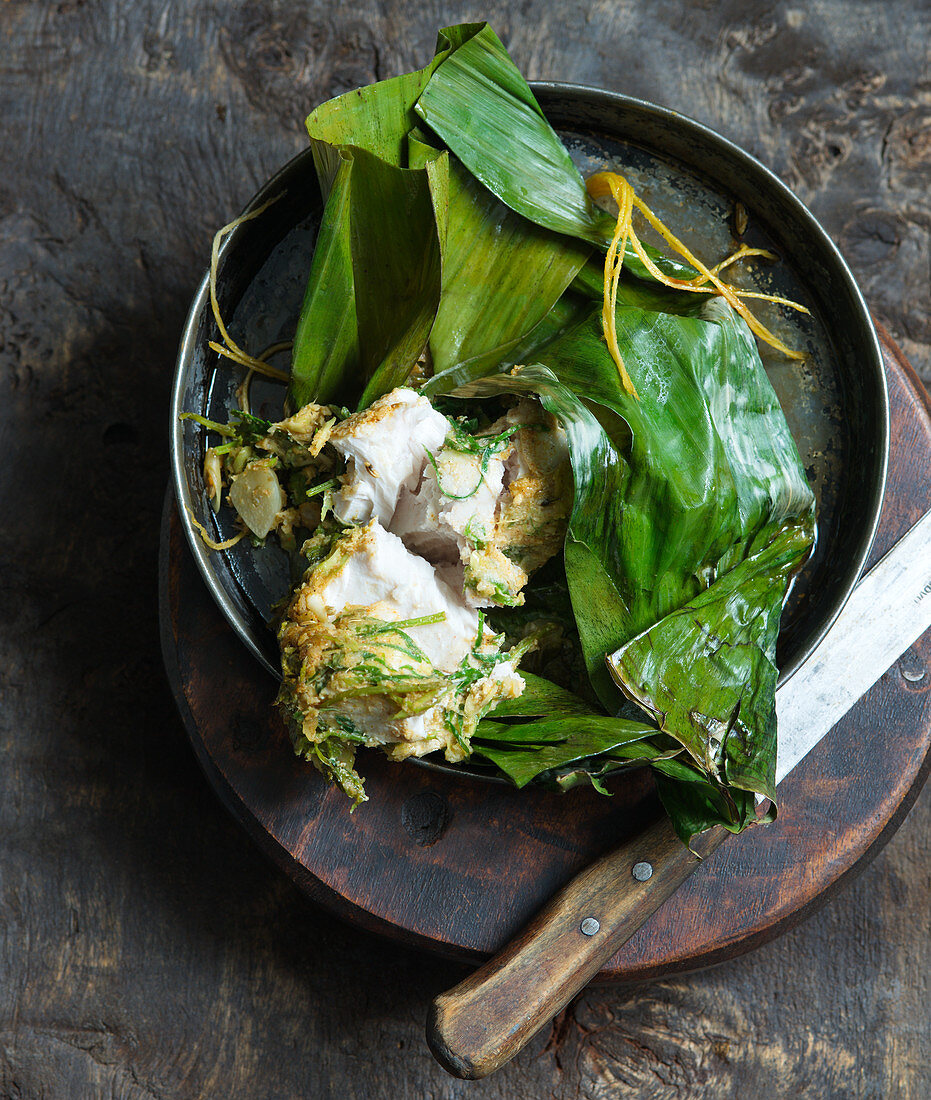 Mackerel cooked in banana leaves (Asia)