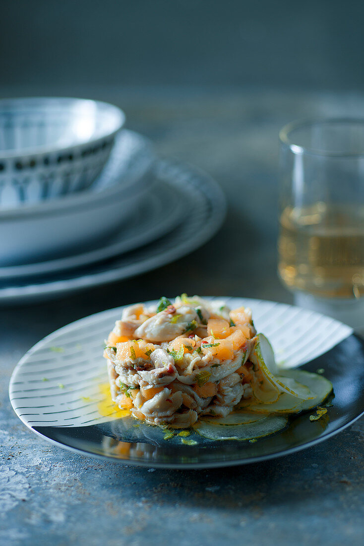Warmes Makrelen-Ceviche mit Melone