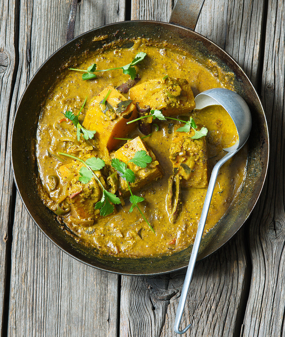 Pumpkin curry with coriander (India)