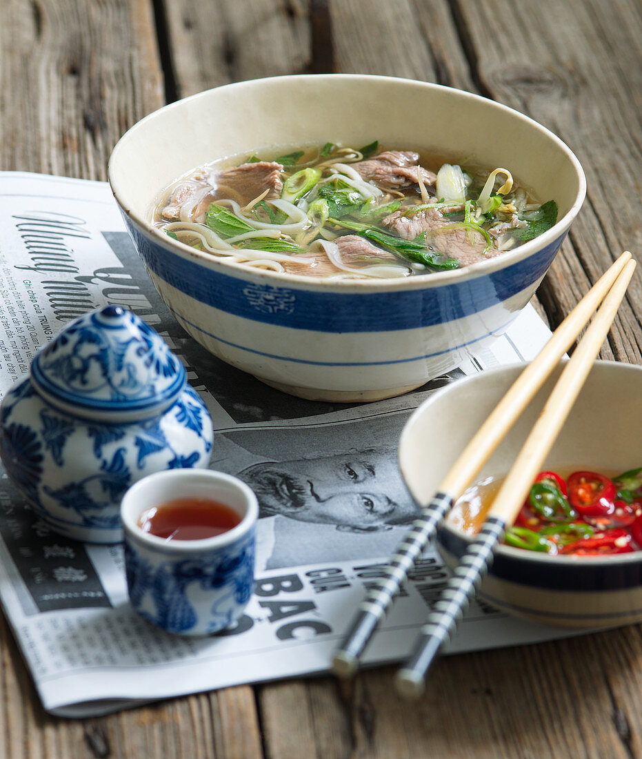 Thai duck soup with vermicelli