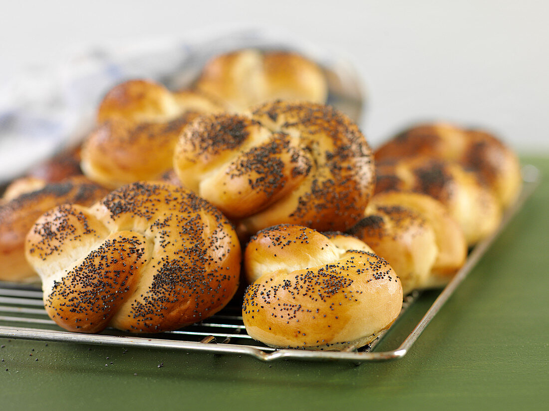 Challa (jüdisches, geflochtenes Weißbrot zu Schabbat