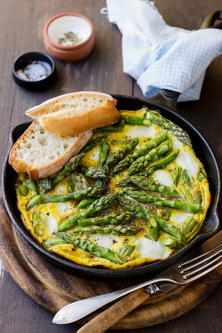 Asparagus and goat cheese frittata, bread, sald and pepper