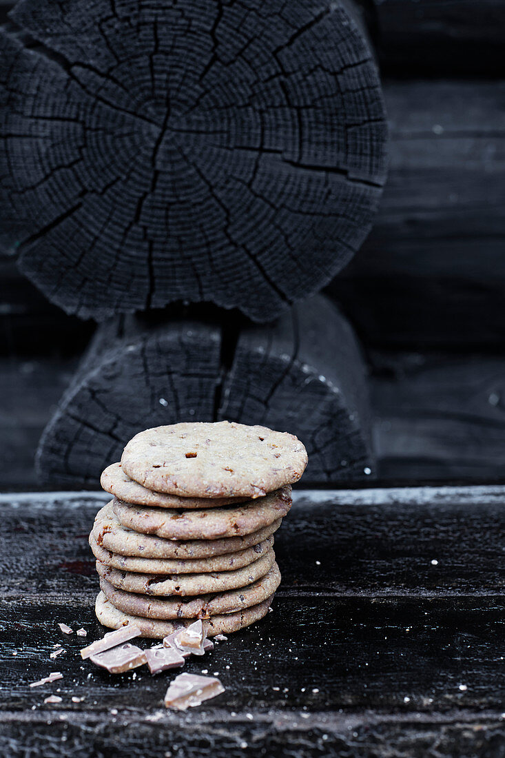 Cookies auf Holzuntergrund